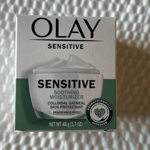 NWT Olay Sensitive Soothing Moisturizer